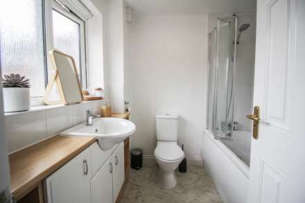Eden Croft - Very Well Presented Throughout, Image 17