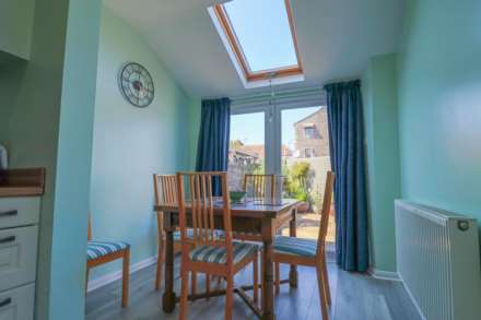Charlton Road - Restored & Modernised Victorian Flat, Image 10