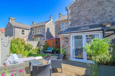 Charlton Road - Restored & Modernised Victorian Flat, Image 2