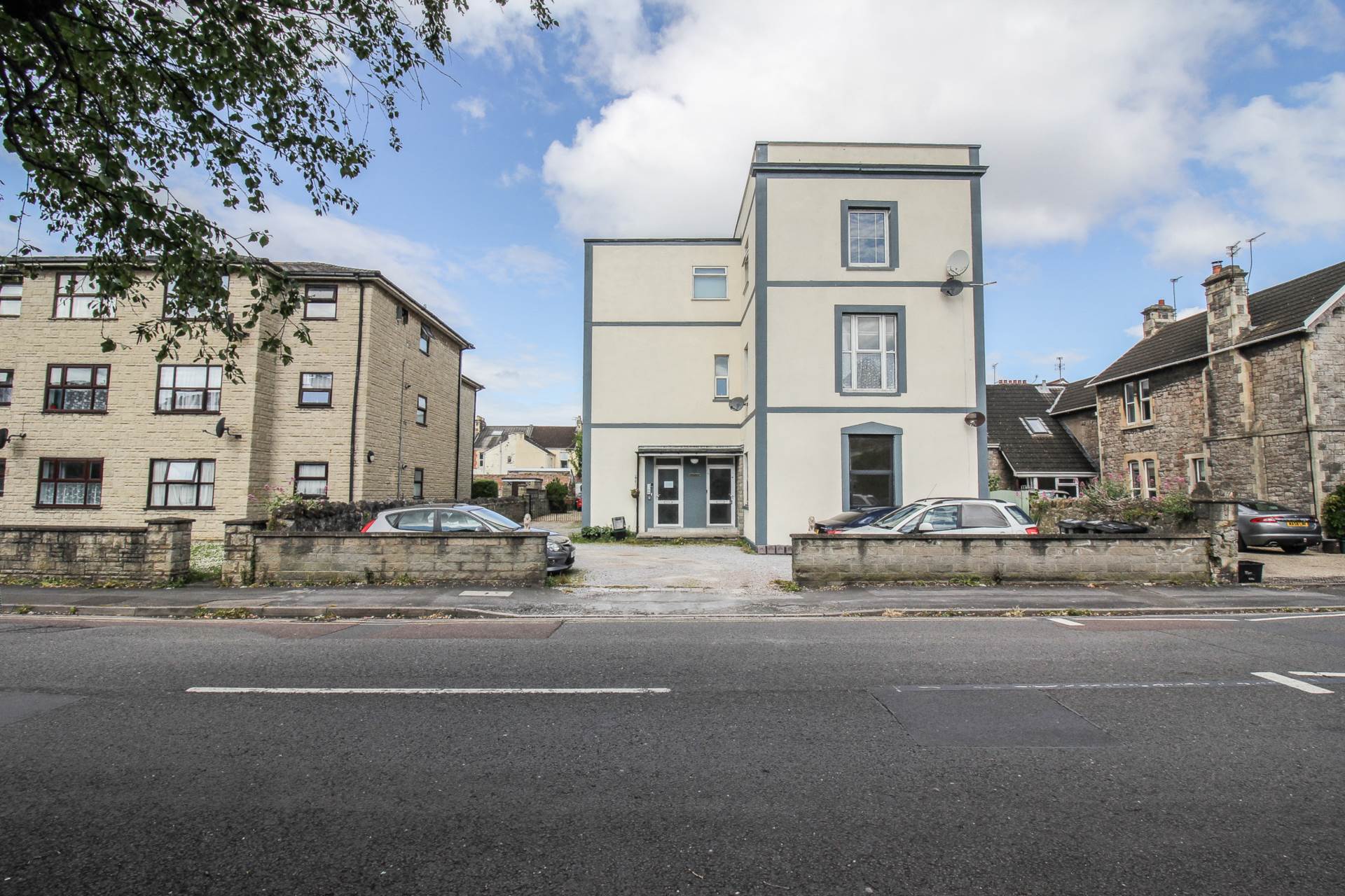 Ashcombe Road-Stunningly Presented, Image 1