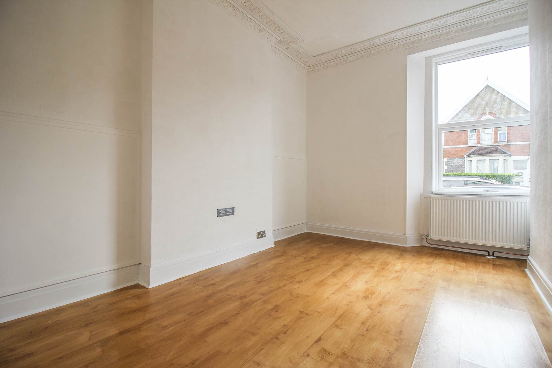 Ashcombe Road-Stunningly Presented, Image 10