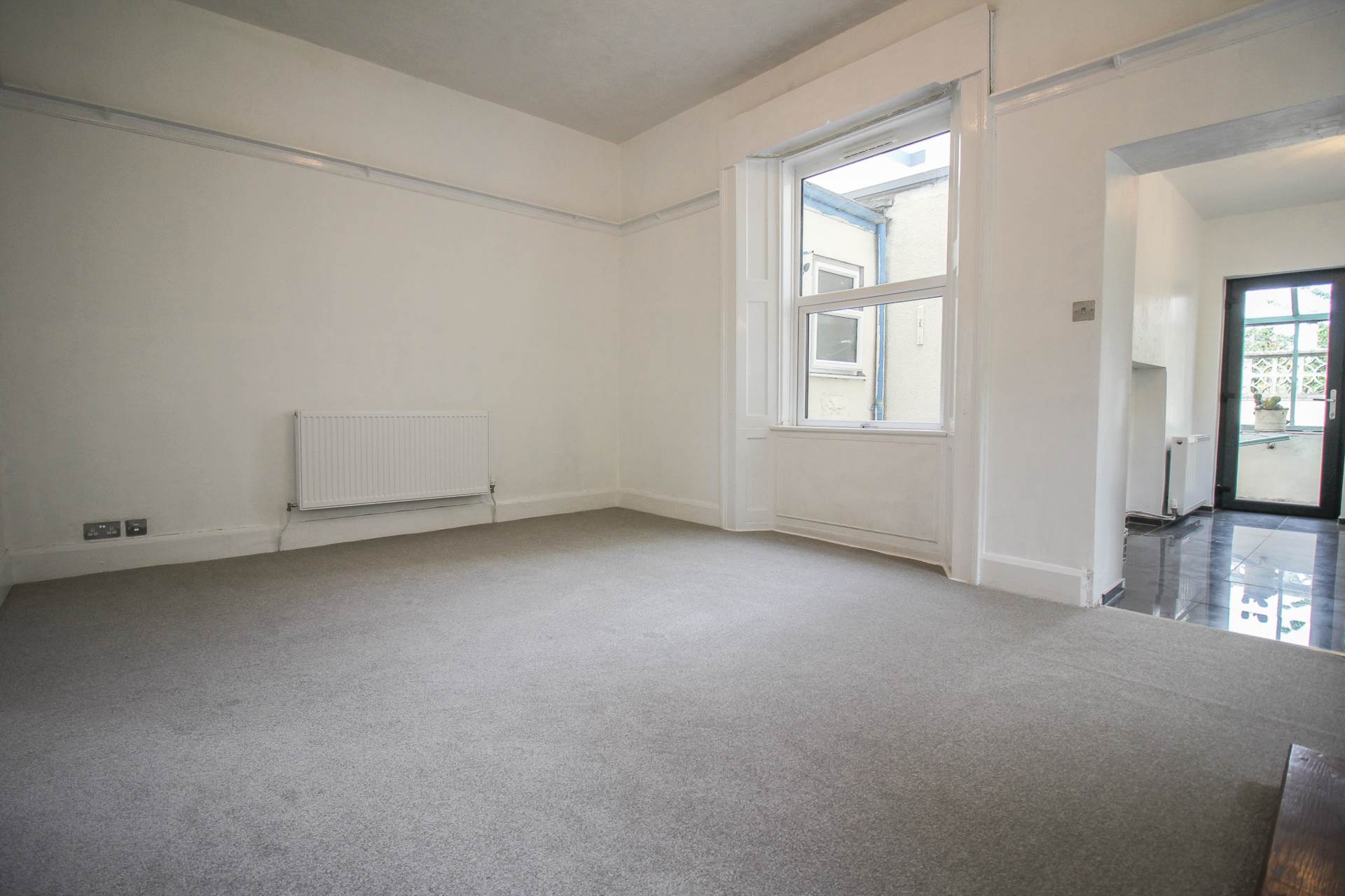 Ashcombe Road-Stunningly Presented, Image 4