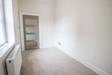 Ashcombe Road-Stunningly Presented, Image 12