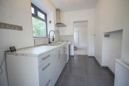 Ashcombe Road-Stunningly Presented, Image 7