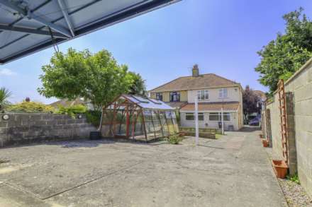 Clarkson Avenue, Milton - Endless Potential, Image 12