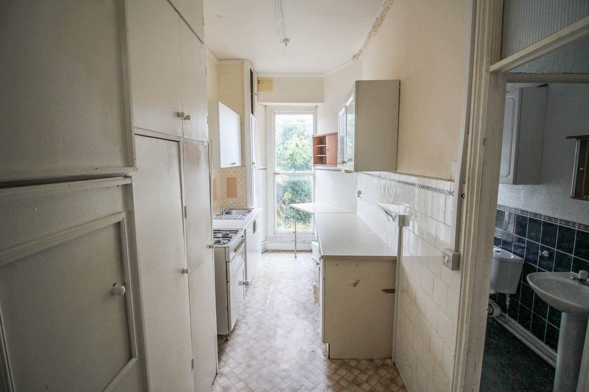 Shrubbery Road, Hillside, Image 6