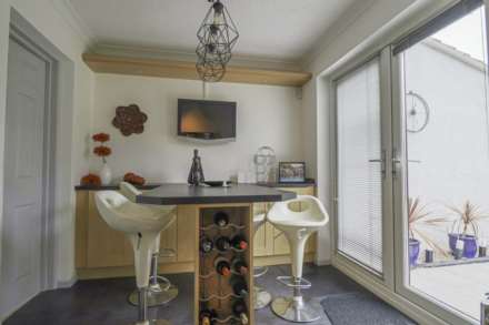 Goddard Drive - Excellent Presentation, Image 10