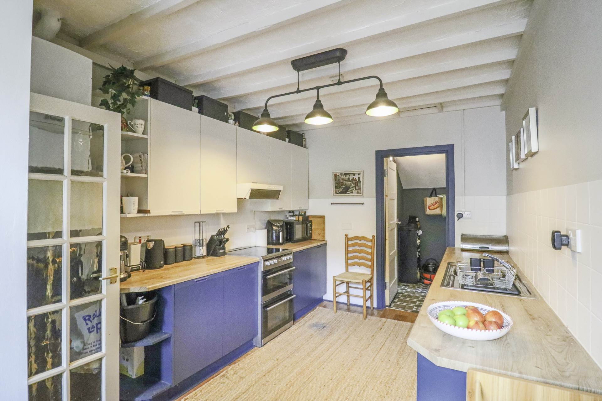 Clarence Road North - Victorian Flat, Image 3
