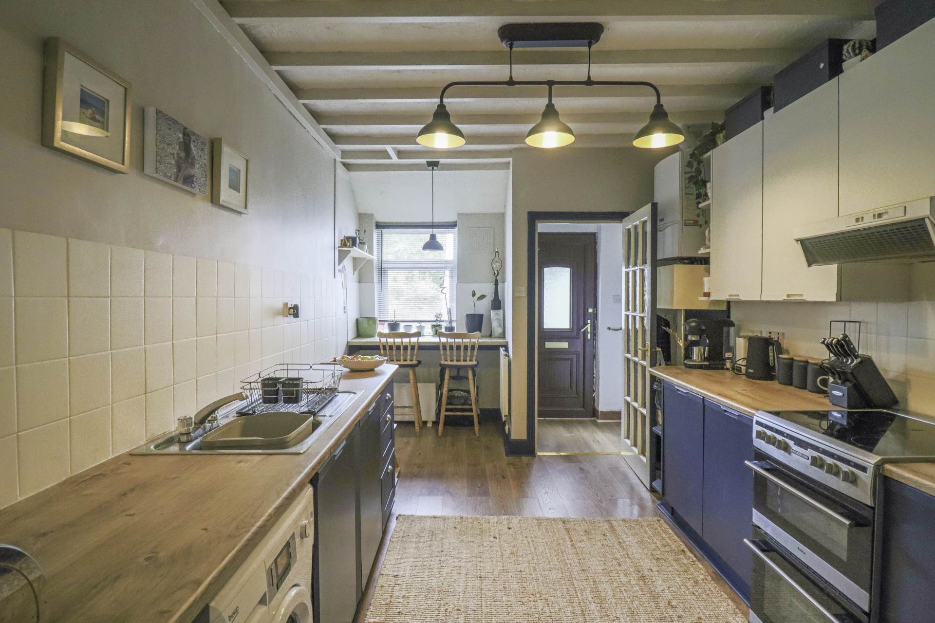 Clarence Road North - Victorian Flat, Image 4