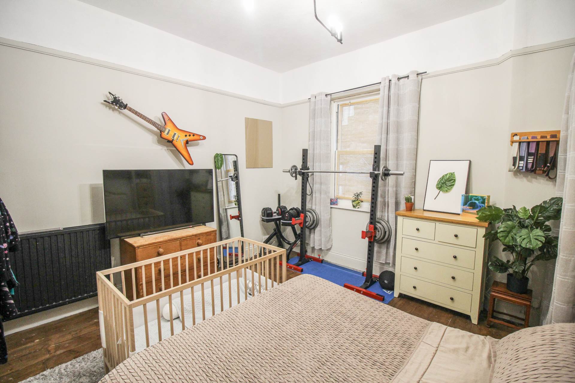 Clarence Road North - Victorian Flat, Image 8