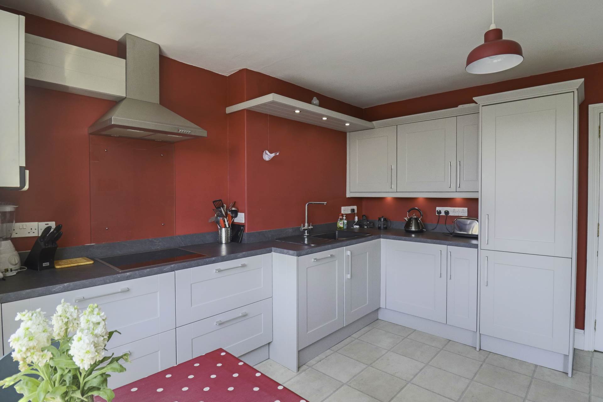 Ellenborough Park South - Superb Flat, Over 1000sqft, Image 10