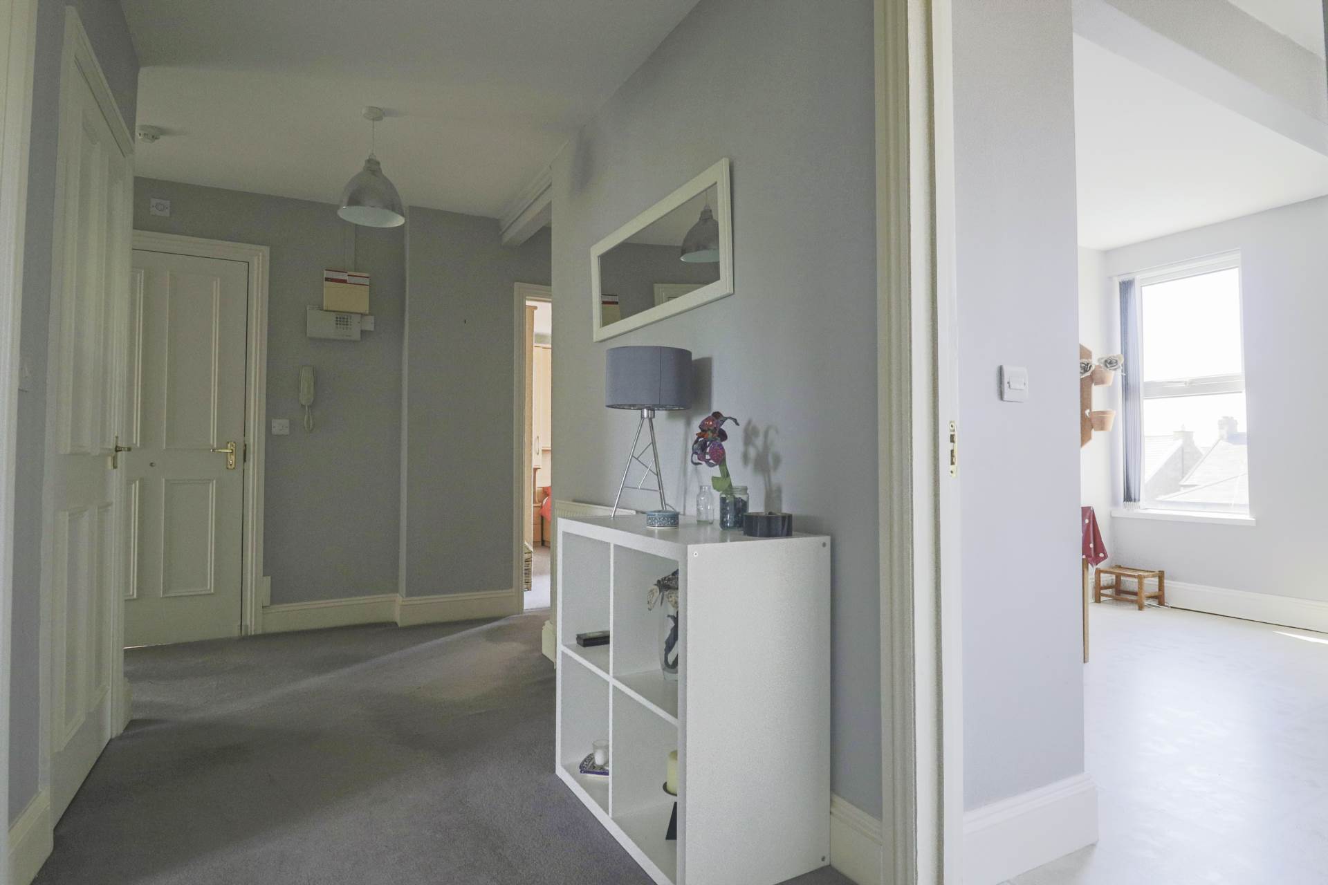 Ellenborough Park South - Superb Flat, Over 1000sqft, Image 17