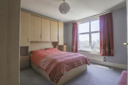 Ellenborough Park South - Superb Flat, Over 1000sqft, Image 11