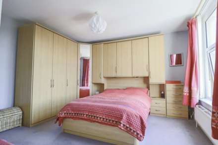 Ellenborough Park South - Superb Flat, Over 1000sqft, Image 13