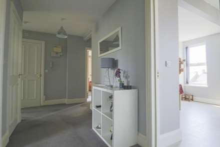 Ellenborough Park South - Superb Flat, Over 1000sqft, Image 17