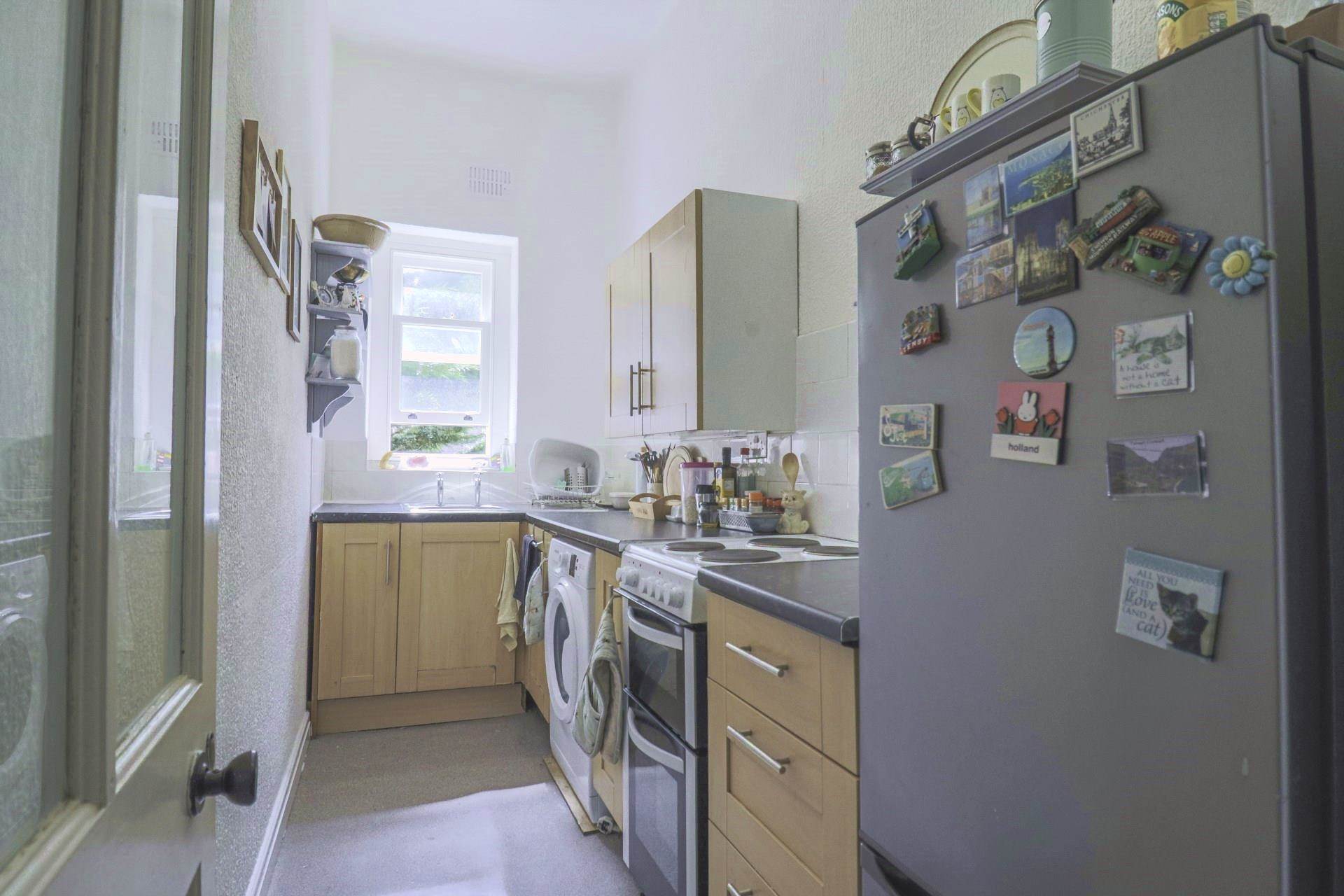 Victoria Quadrant - Superb Period Flat, Image 9