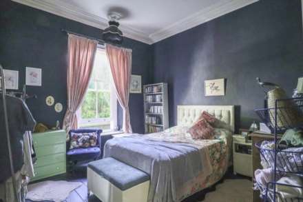 Victoria Quadrant - Superb Period Flat, Image 6