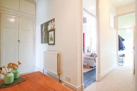Victoria Quadrant - Superb Period Flat, Image 8