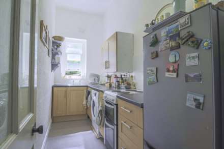 Victoria Quadrant - Superb Period Flat, Image 9
