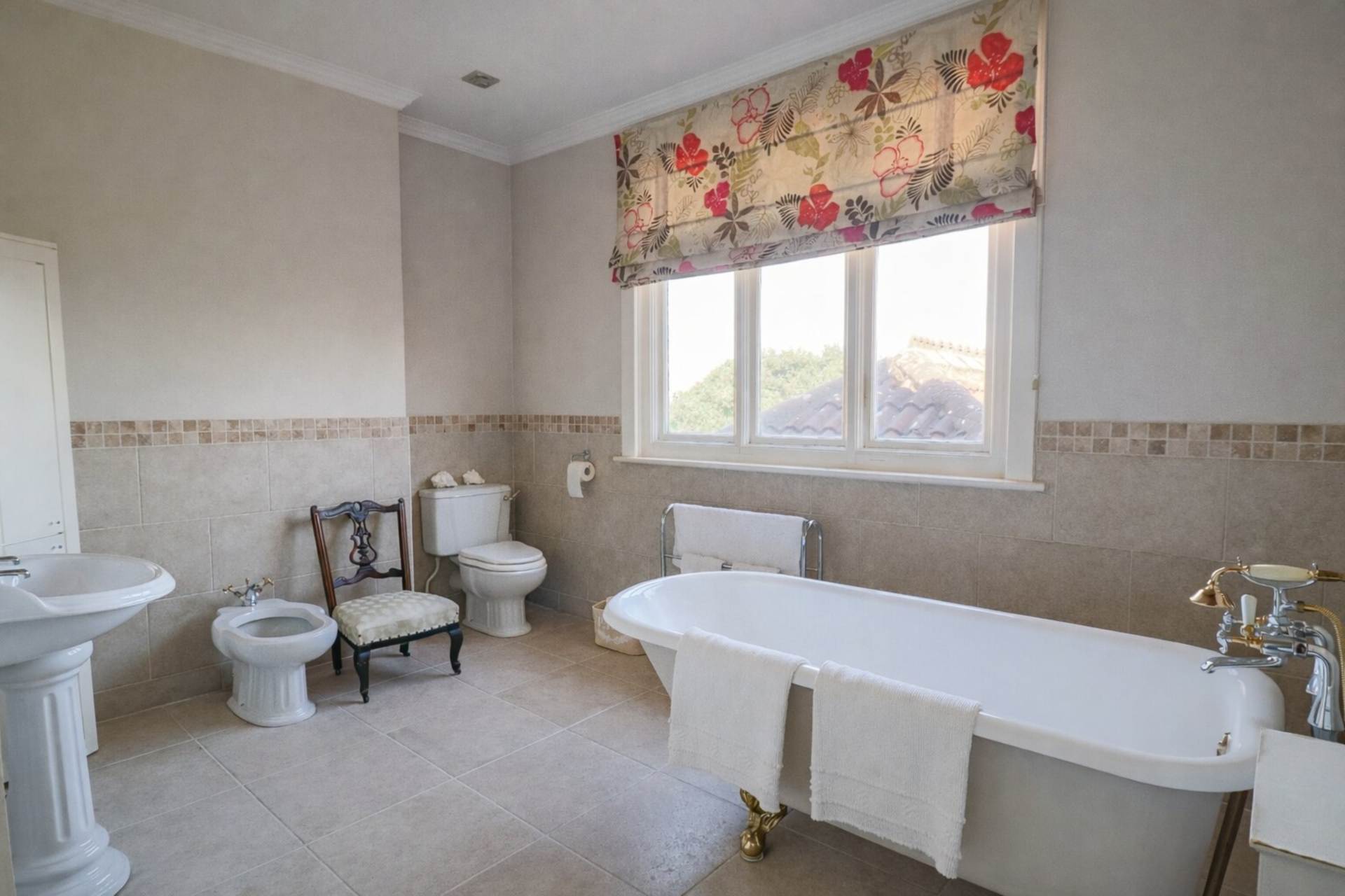 Uphill Road North, South Ward - Grand Residence In Prime Location, Image 22