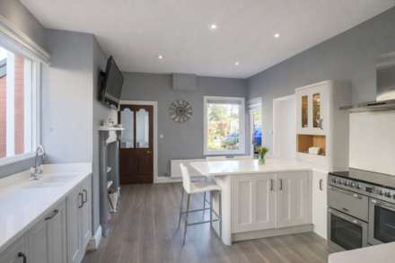 Uphill Road North, South Ward - Grand Residence In Prime Location, Image 9