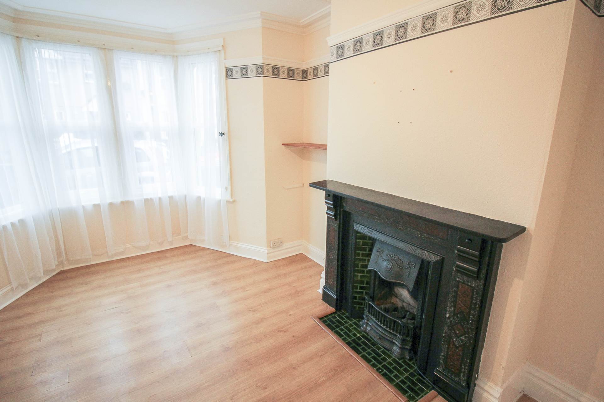 Kensington Road**Two Bedroom Ground Floor**Garden Area & Garage**Perfect Investment**, Image 3