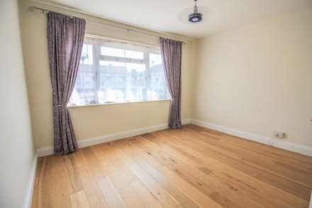 Upton, Monkton Avenue, Weston super Mare, Image 7