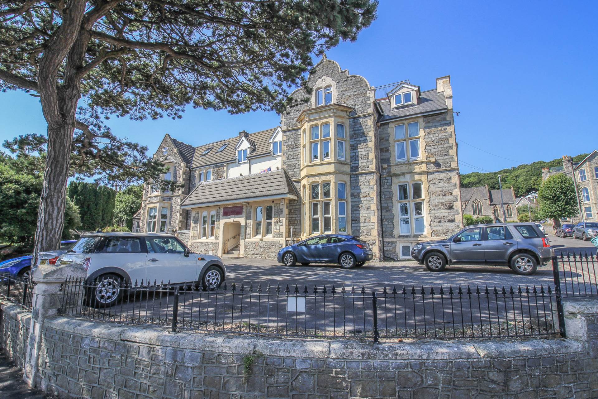 Bayview Court, Atlantic Road South, Image 1
