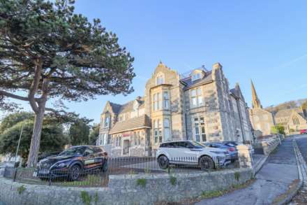 Bayview Court, Atlantic Road South