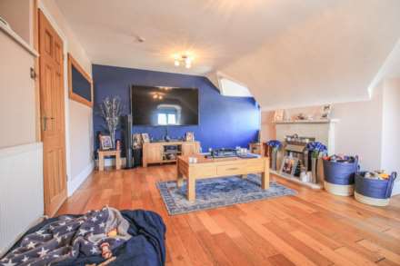 Bayview Court, Atlantic Road South, Image 3