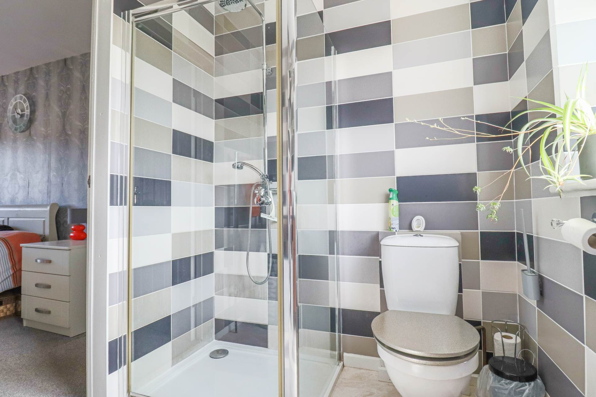 Saville Crescent - Stunningly Presented Family Home, Image 15