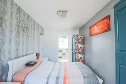 Saville Crescent - Stunningly Presented Family Home, Image 13