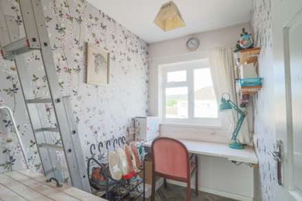Saville Crescent - Stunningly Presented Family Home, Image 20