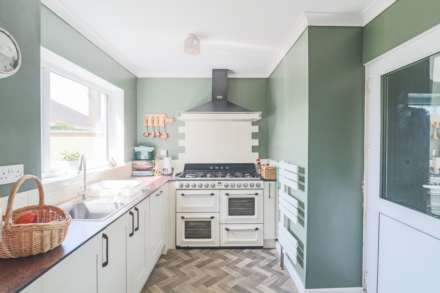Saville Crescent - Stunningly Presented Family Home, Image 6