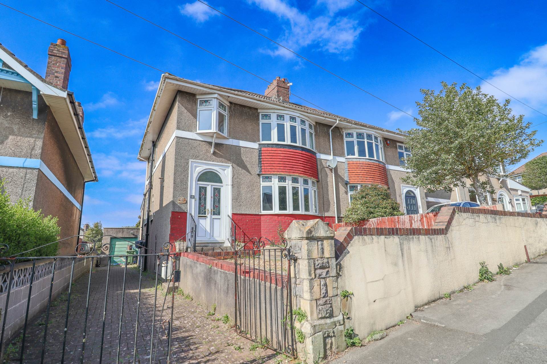 Manor Road - No Chain, TLC Needed, Image 1