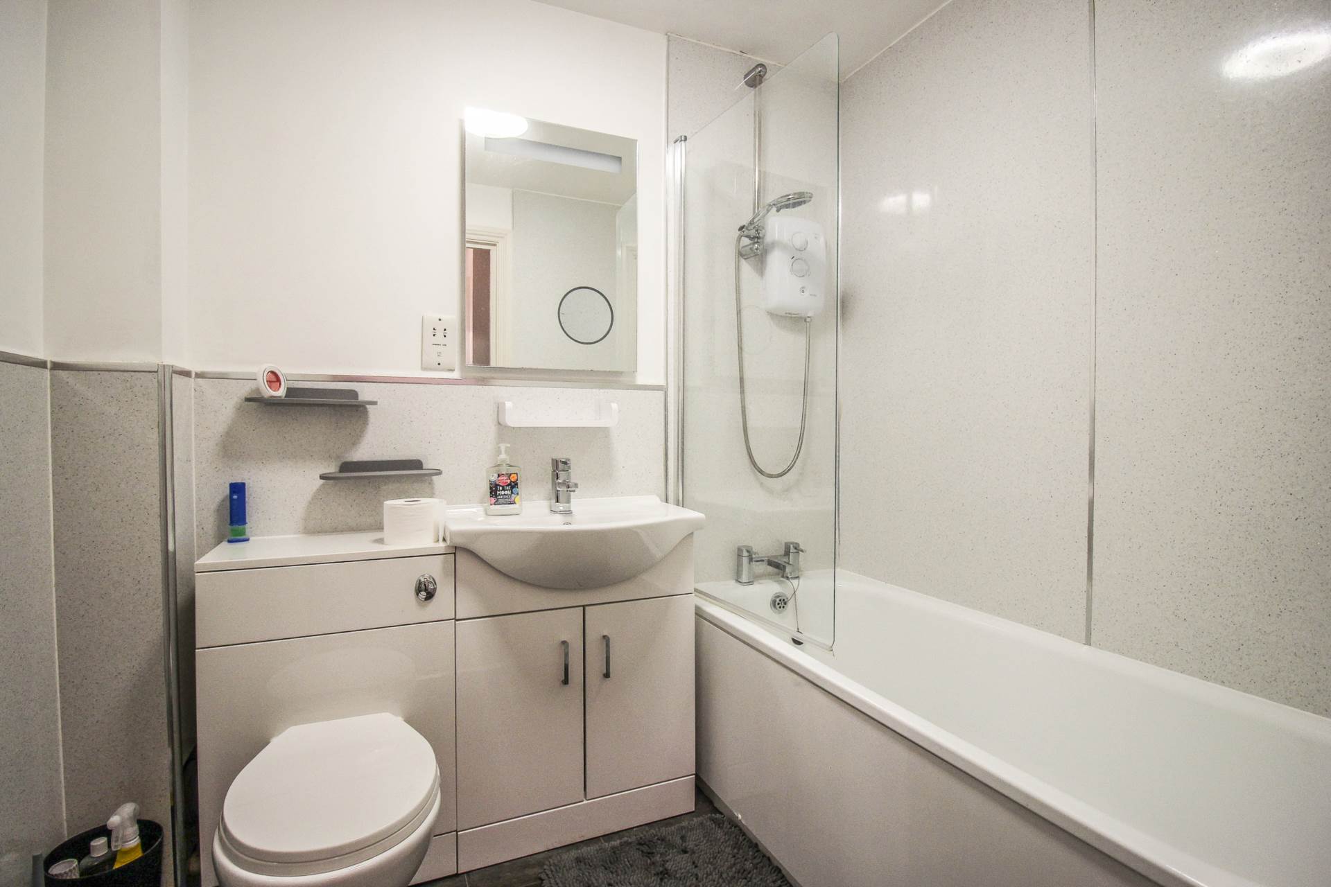 Royal Crescent**First Floor Flat**Beautifully Presented**Parking**Ideal Location**, Image 9