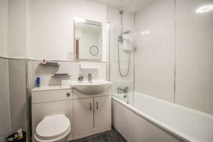 Royal Crescent**First Floor Flat**Beautifully Presented**Parking**Ideal Location**, Image 9