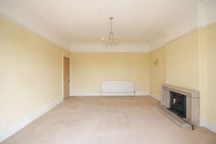 Southward - Stunning First Floor Edwardian Flat, Image 3