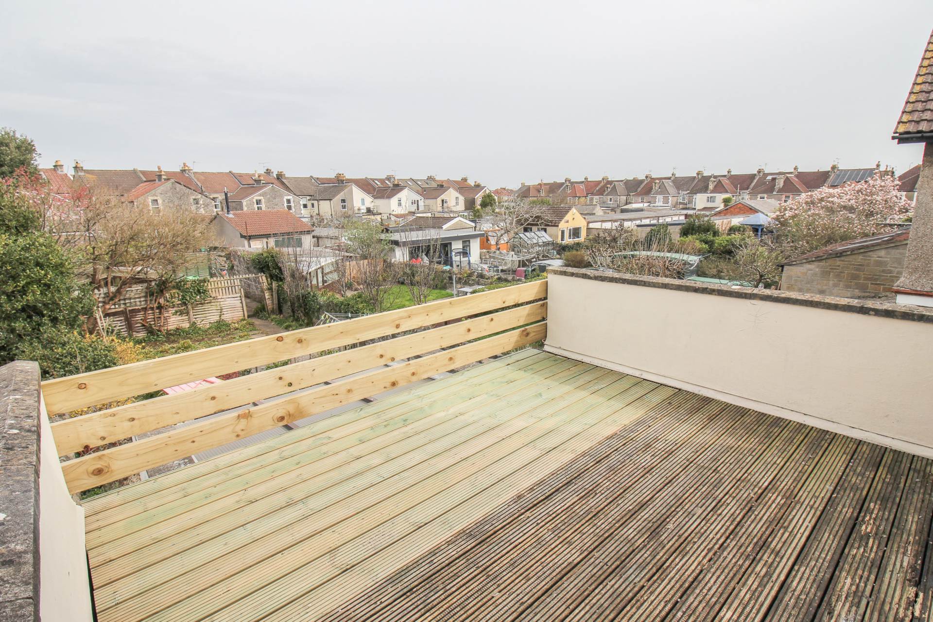 Desirable Location**Roof Terrace**Garden**Parking**, Image 6