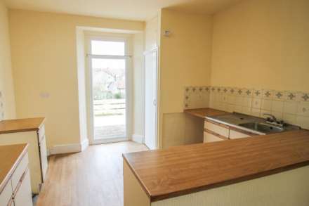 Desirable Location**Roof Terrace**Garden**Parking**, Image 3