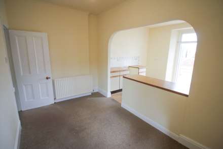 Desirable Location**Roof Terrace**Garden**Parking**, Image 5