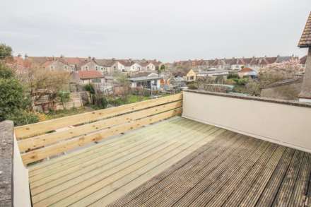 Desirable Location**Roof Terrace**Garden**Parking**, Image 6