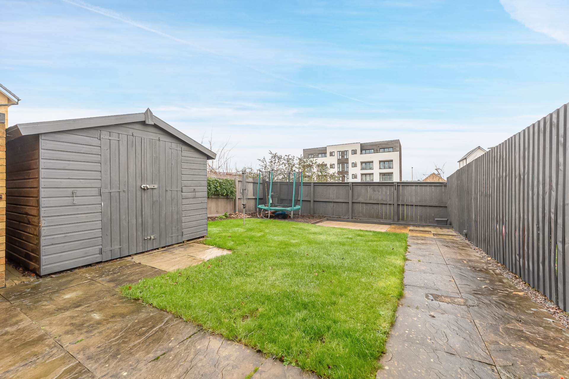 Garland Avenue, Locking Parklands, Image 9