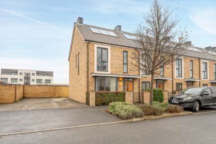 2 Bedroom End Terrace, Garland Avenue, Locking Parklands