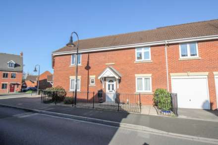 3 Bedroom House, Longridge Way, Weston Village