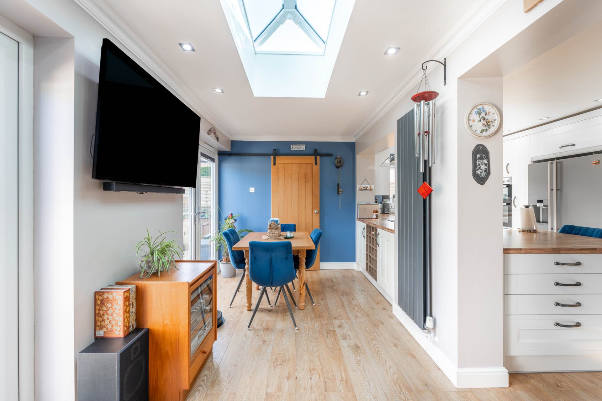 Church Lane, Beautifully Presented Throughout, Image 3