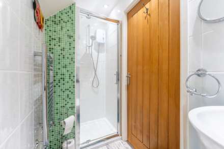Church Lane, Beautifully Presented Throughout, Image 20