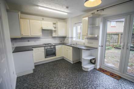 Aspen Park Road - Perfect First Time Buy/Investment, Image 4