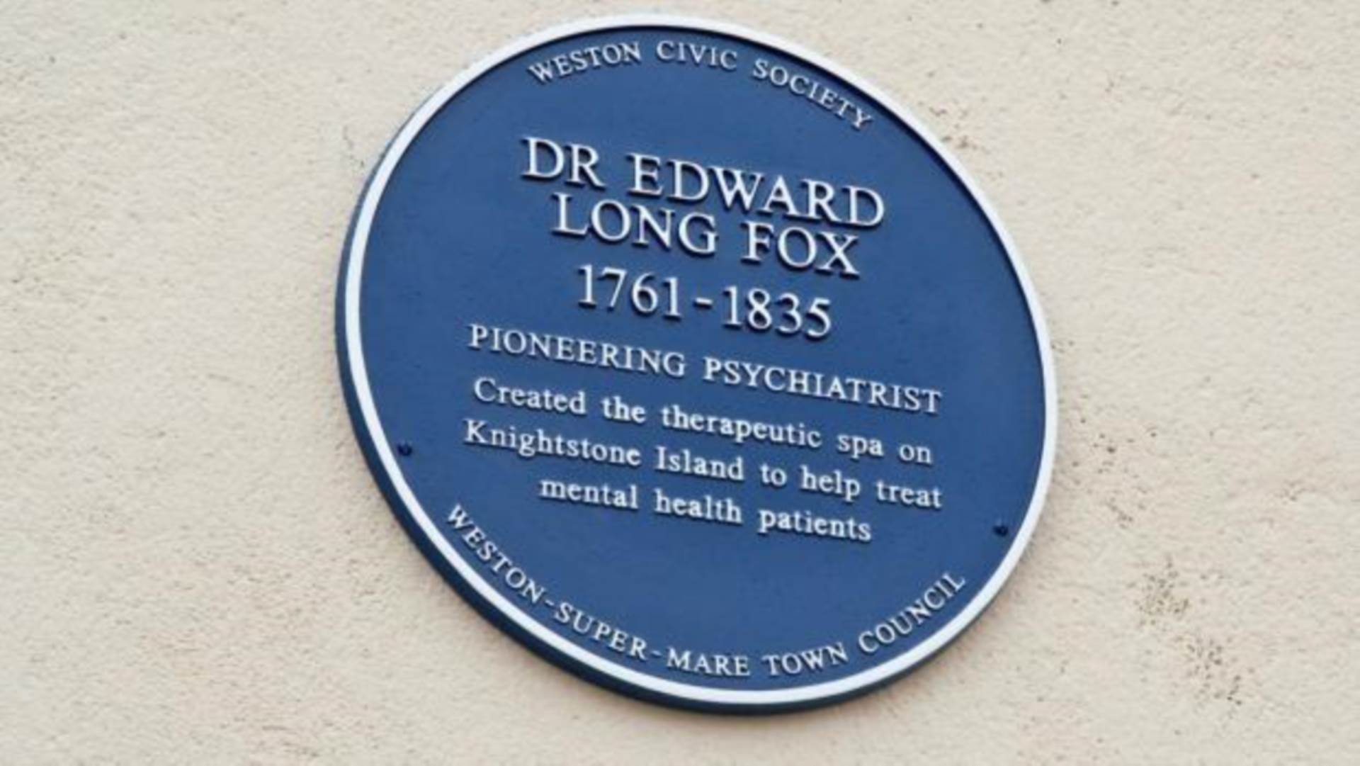 Doctor Foxs, Knightstone Island, Image 21