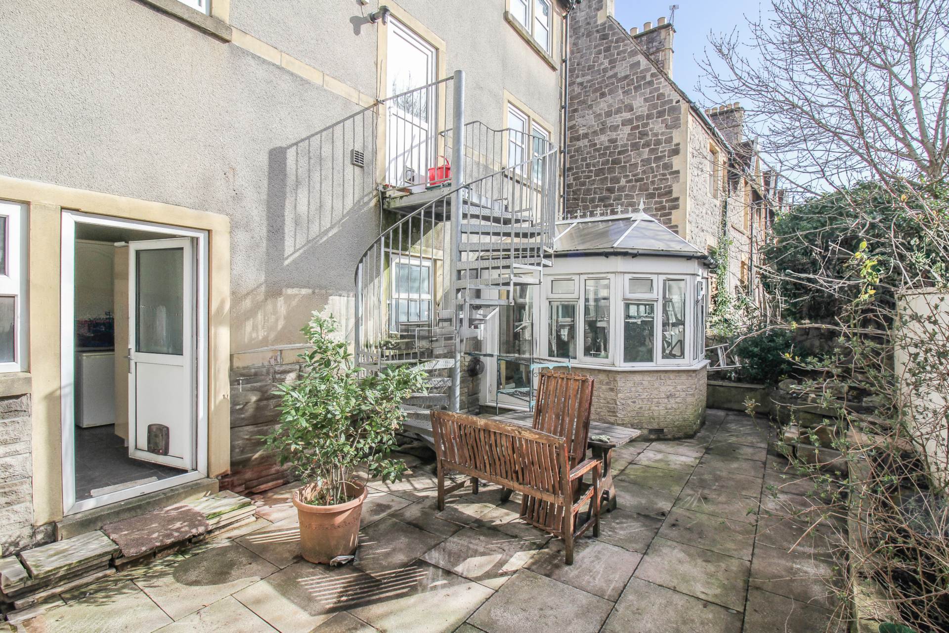 Victoria Quadrant, Large House with Ground Floor Flat, Image 19